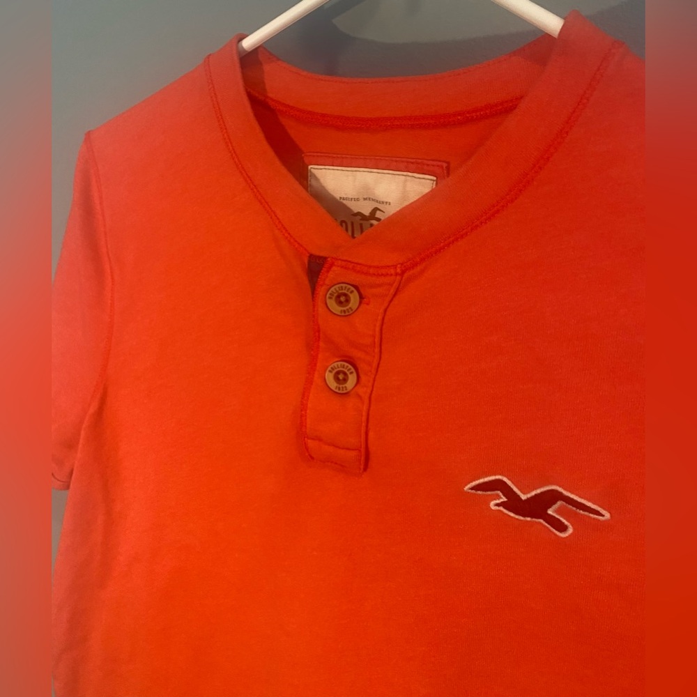 Men’s Medium Hollister Orange Short Sleeve Shirt